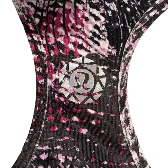 Lululemon‎ Abstract Purple Print Racerback Tank Top Size 4 - Picture 5 of 5